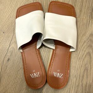 Brand new condition slippers